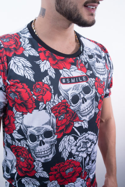 Camiseta calaveras rosas