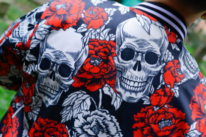 Chaqueta rosas calaveras