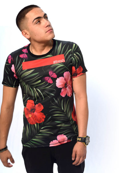 camiseta flores